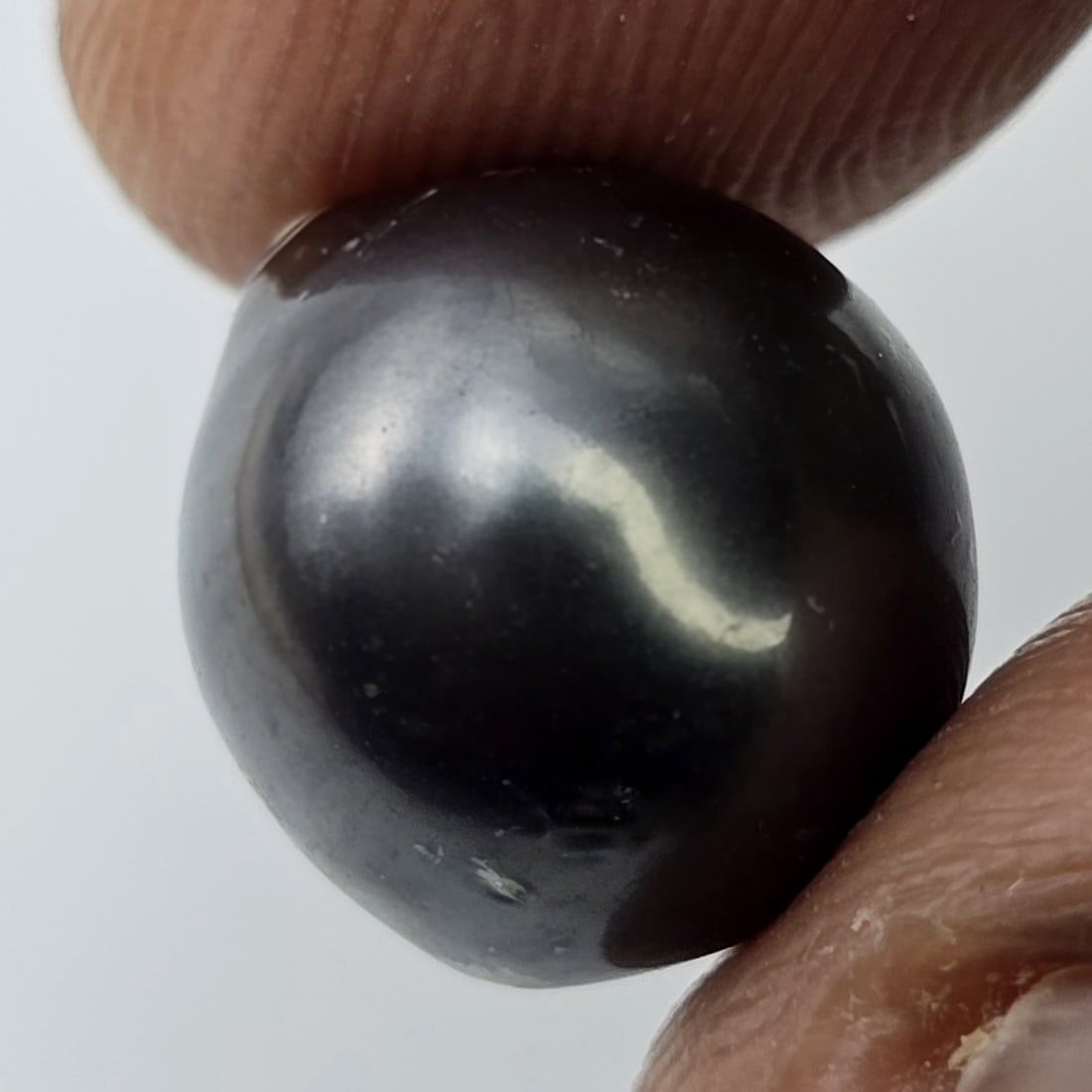 7.78 ct Natural Rare Tahitian Black Pearl (1 of 2)