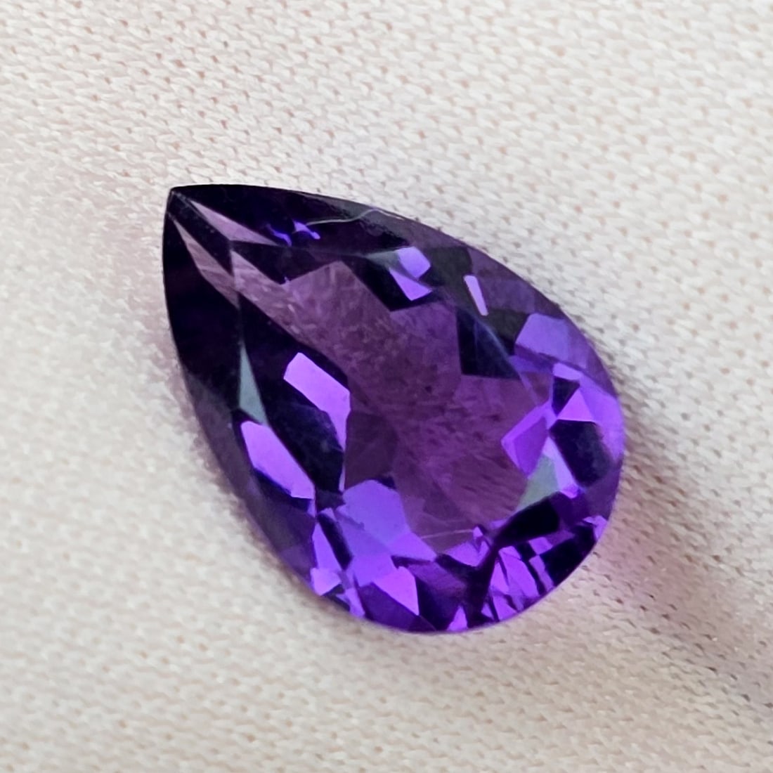 2.70 ct "Top Quality" Natural Deep Purple African Amethyst (1 of 4)