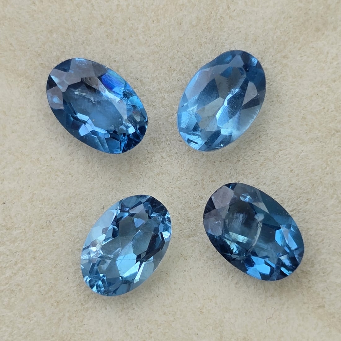 2.21 ct Natural Blue Topaz Set: Gemstones: Natural Blue Topaz /Carat Weights: 2.21 ct /Size or Dimensions: 6 X 4 mm /Treatment: Irradiated
