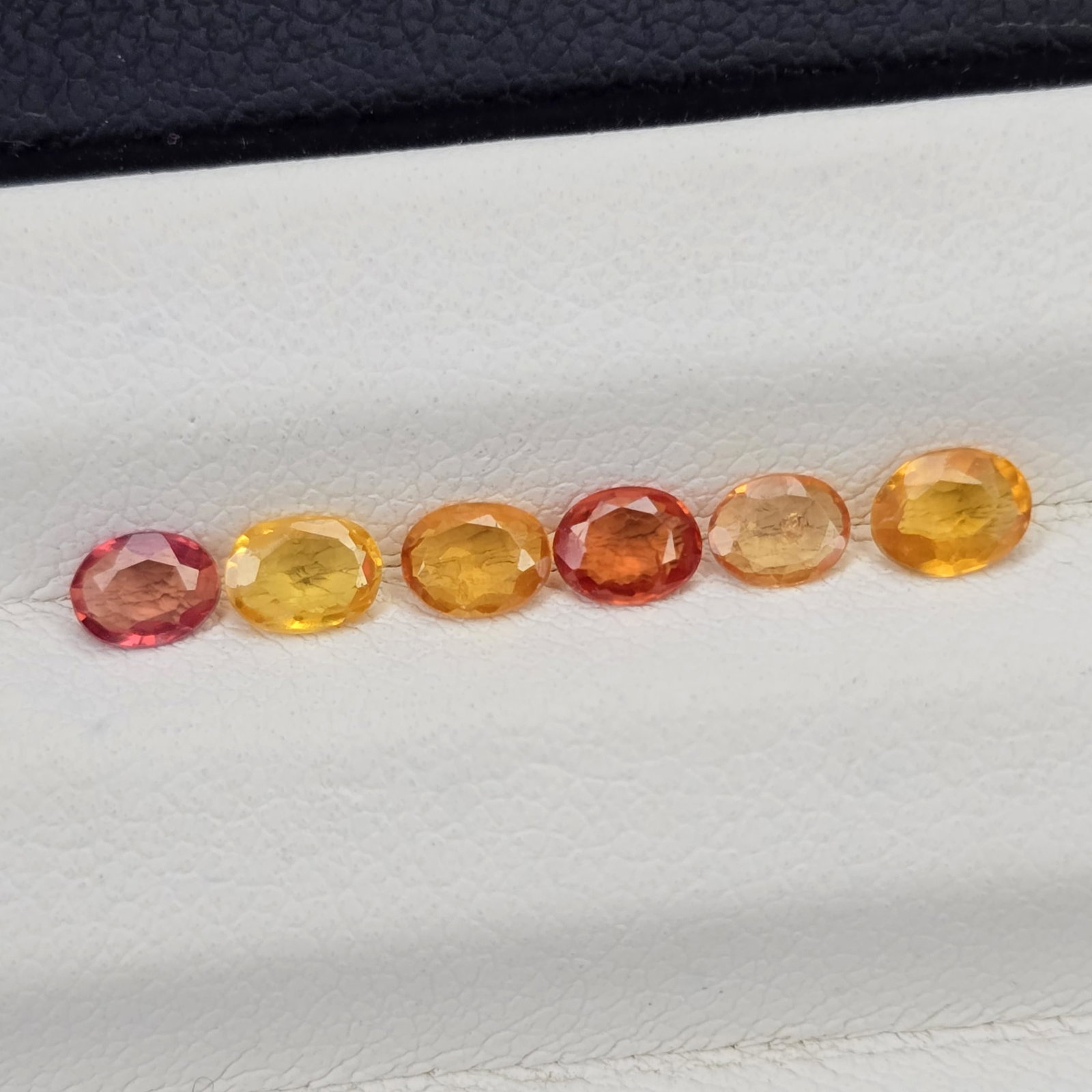 1.06 Ct Natural Sapphire Set: Gemstones: Natural Sapphire /Carat Weights: 1.06 ct /Size or Dimensions: 4 X 3 mm /Treatment: Heated