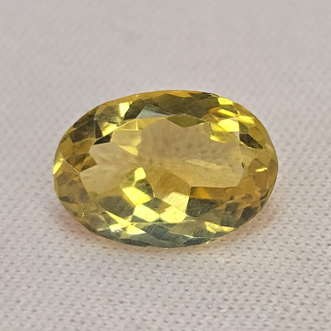 4 Ct Natural Citrine: Gemstones: Natural Citrine /Carat Weights: 4 Ct /Size or Dimensions: 11.50 X 8 X 6.60 mm Approx
