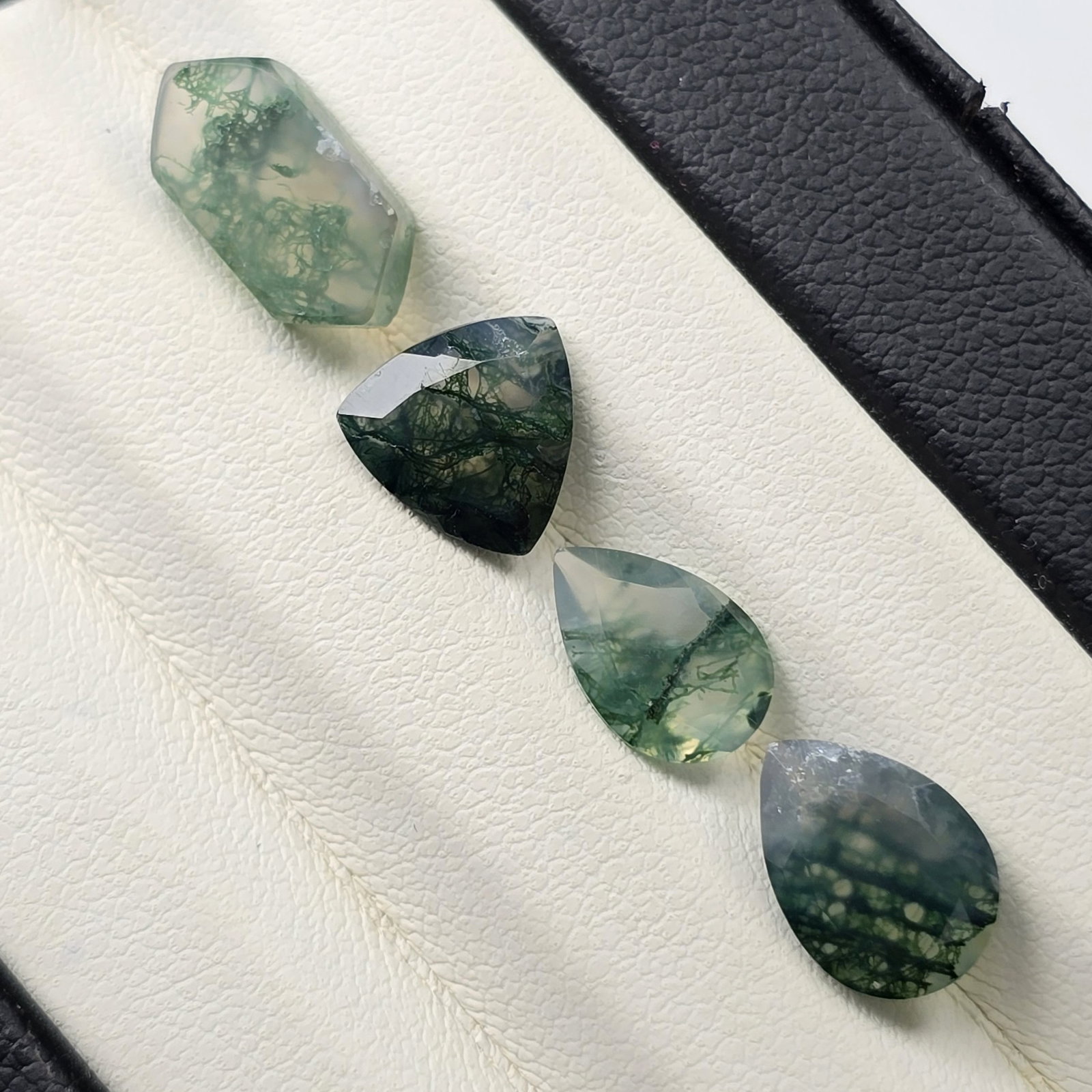 6.36 Ct "Premium Quality" Natural Moss Agate Fancy Set: Gemstones: Natural Moss Agate /Carat Weights: 6.36 ct /Size or Dimensions: 10 X 7, 9 X 6, 12 X 6, 8 X 8 MM Approx