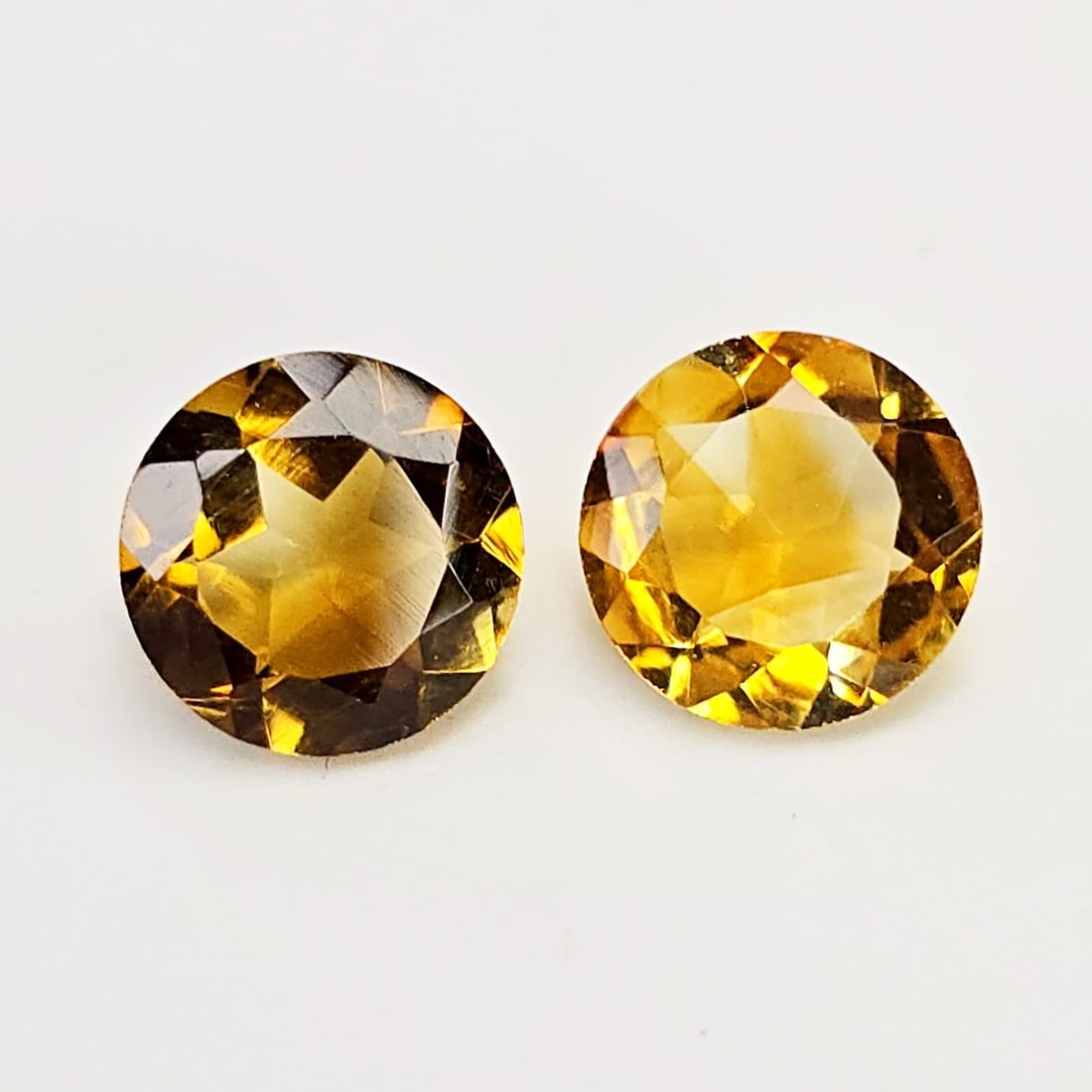 1.25 Ct Natural Citrine Pair: Gemstones: Natural Citrine /Carat Weights: 1.25 Ct /Size or Dimensions: 6 X 6 mm