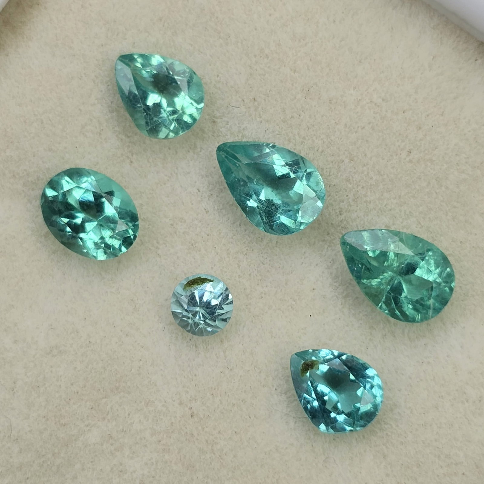 2.38 ct Natural Green Apatite Set (1 of 2)