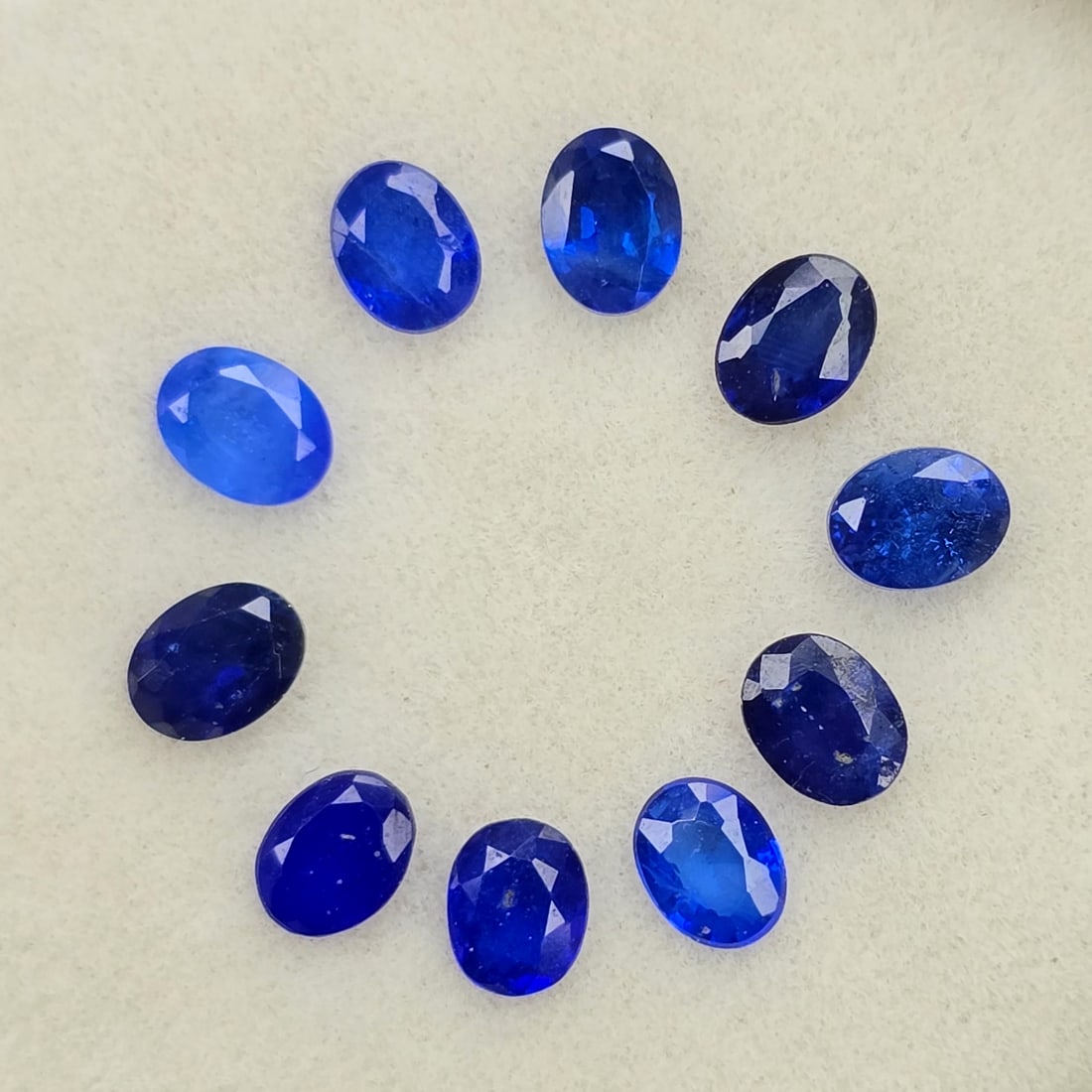 1.84 Ct Natural Blue Spinel Oval Set (1 of 2)