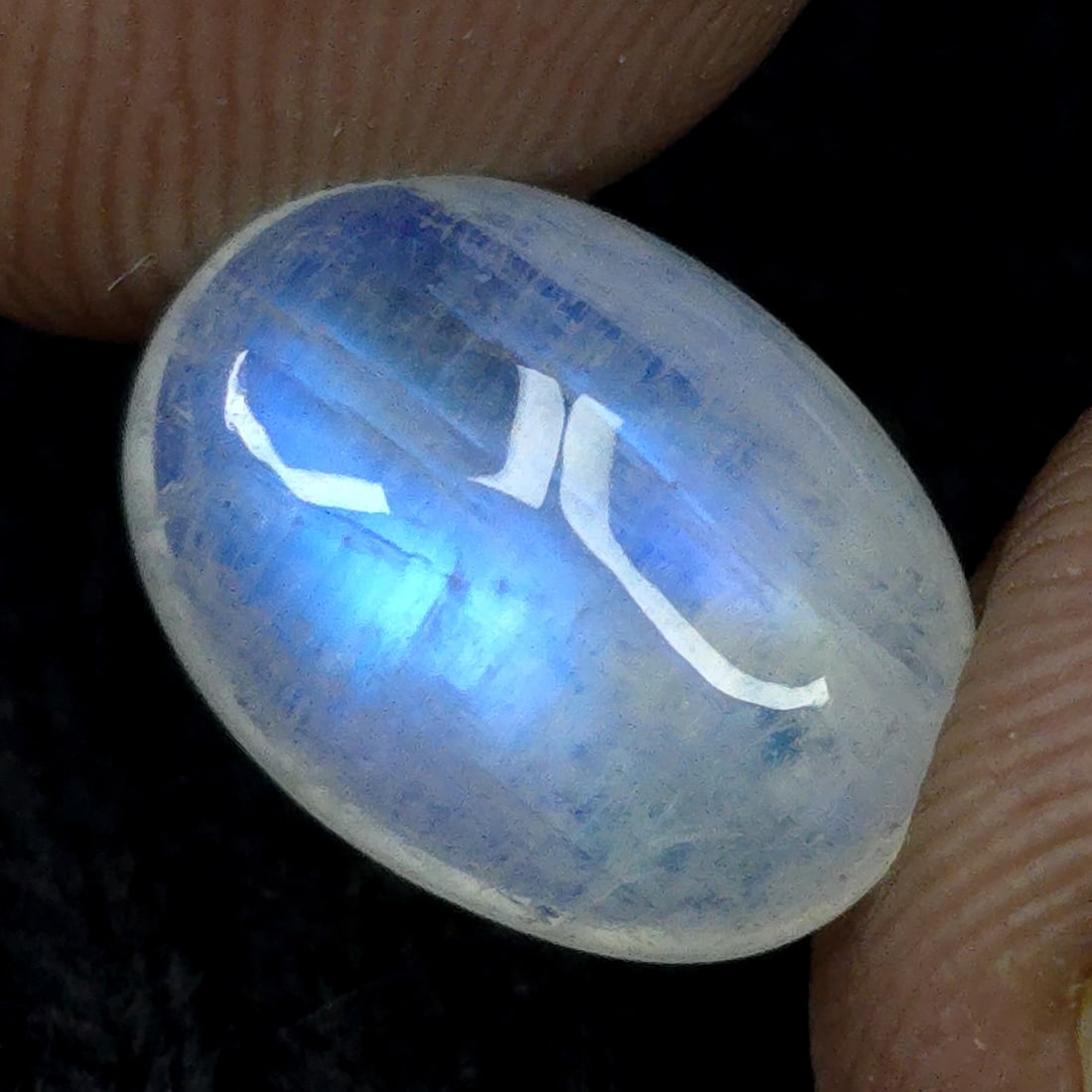 4.25 Ct Natural Royal Blue Moonstone (1 of 3)
