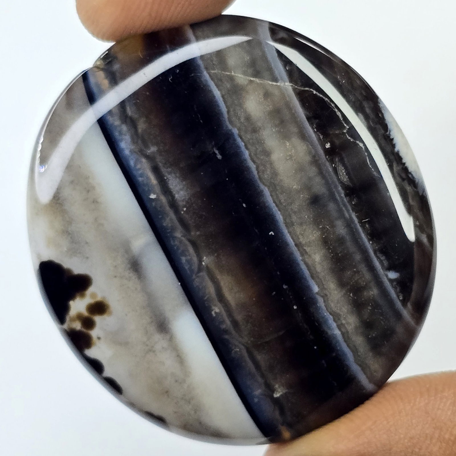 88.33 Ct Natural Banded Agate (1 of 2)