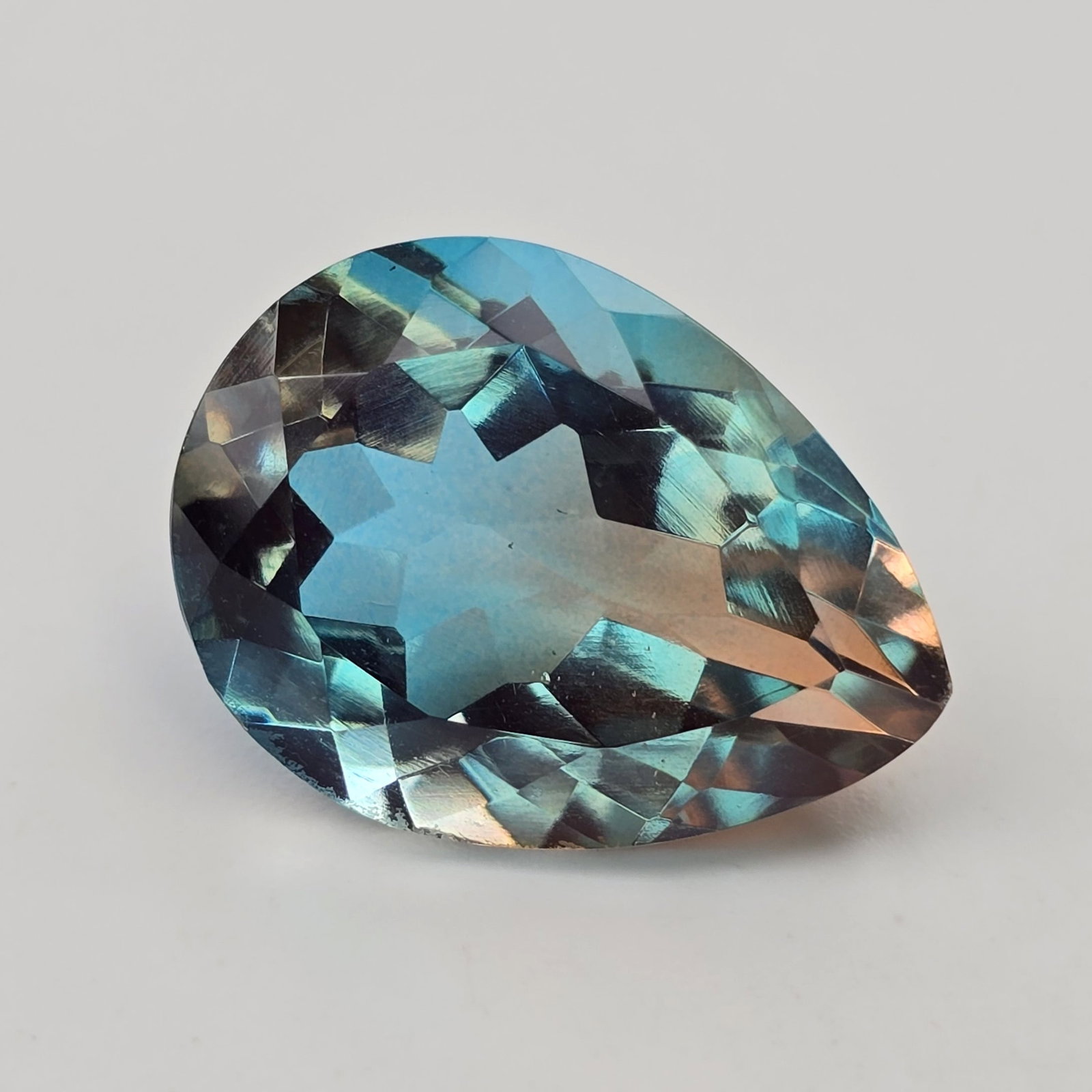 16.61 Ct "Beautiful"Aqua Terra Costa Doublet Quartz (1 of 2)