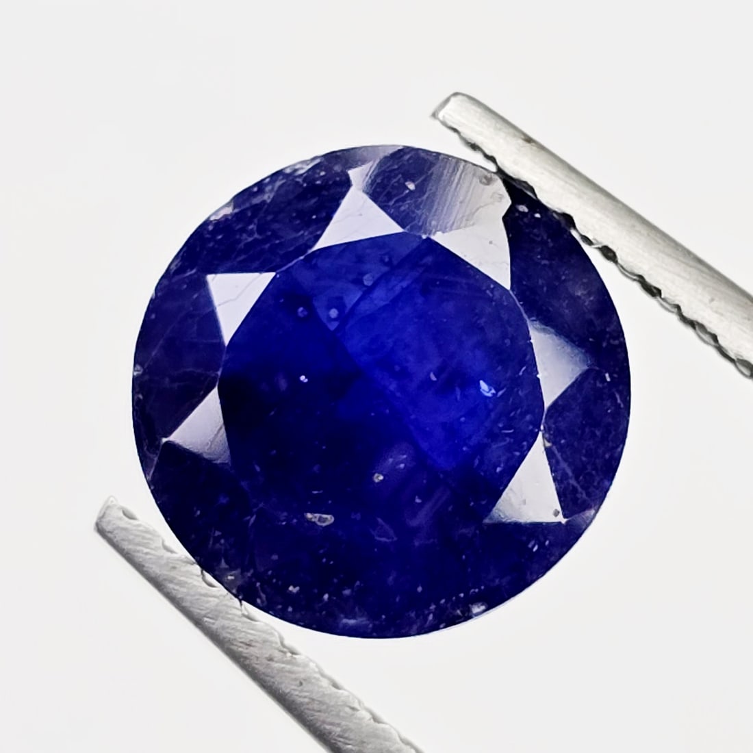 2.55 Ct Natural Blue Sapphire: Gemstones: Natural Sapphire /Carat Weights: 2.55 ct /Size or Dimensions: 8 X 8 mm /Treatment: Glass Filled