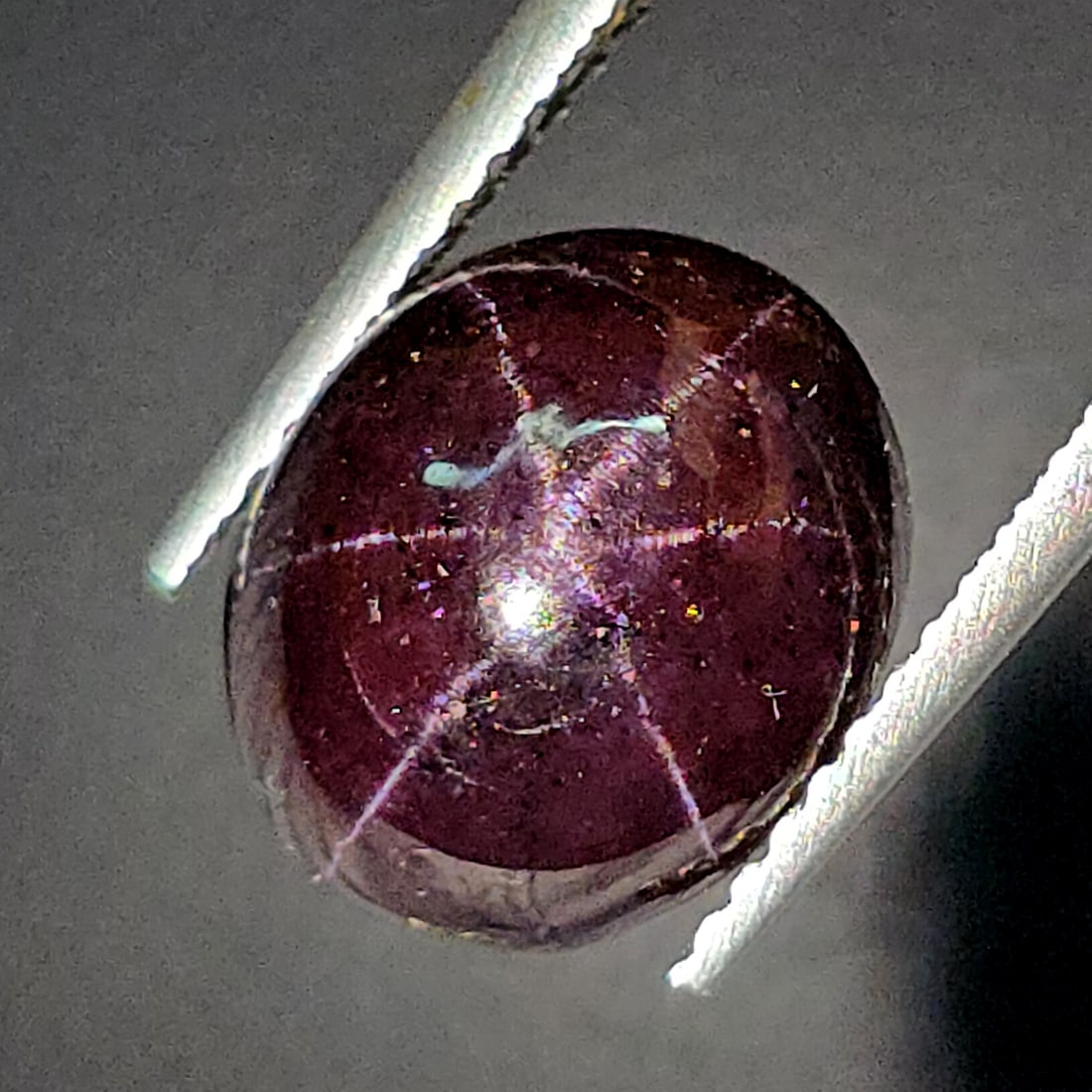 5.67 Ct Natural Star Garnet (1 of 4)