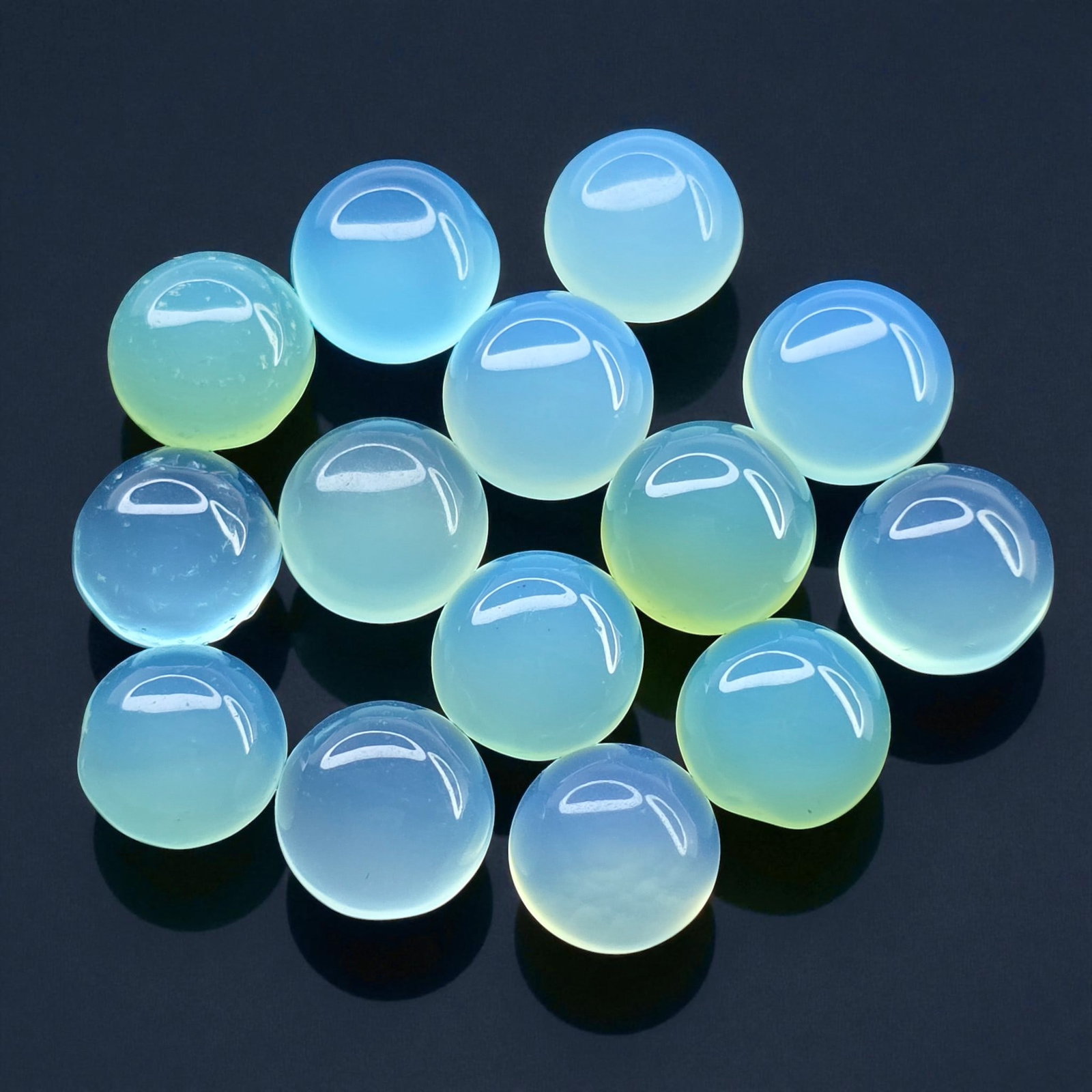 19.80 ct Natural Chalcedony Round Set: Gemstones: Natual Chalcedony /Carat Weights: 19.80 ct /Size or Dimensions: 7 X 7 mm
