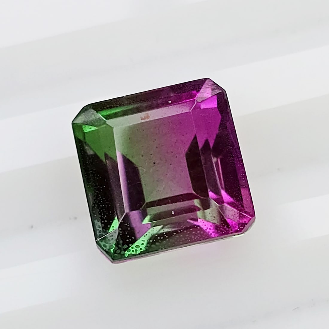 4.78 Ct "Beautiful"Watermelon Doublet Quartz: Gemstones: Natural Quartz /Carat Weights: 4.78 ct /Size or Dimensions: 9 X 9 mm Approx /Treatment: Doublet QuartzThis beautiful gemstone is crafted from two layers of natural quartz, forming a stunnin