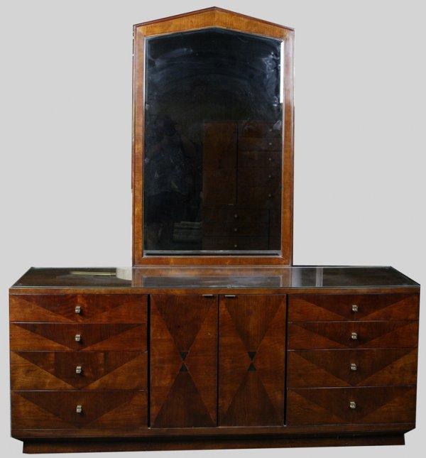 Art Deco Style Henredon 6 Piece Bedroom Suite: Including a dresser with mirror, "82.5"H x 72"W x 19"D, two night stands, 23"H x 24"W x 18"D, a Large wardrobe dresser, 62"H x "48.5"w x 19"D, and a King size four poster bed, "86.5H x 87"W together w