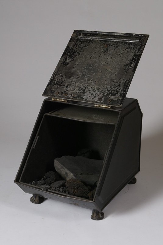 Very Nice 19th C. English Metal & Brass Coal Scutt - 2