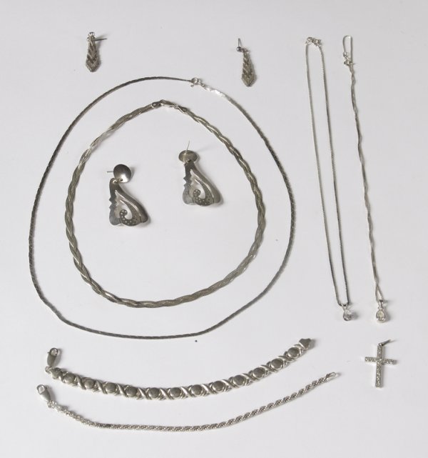 Nice Collection Of 9 Sterling Silver Jewelry articl