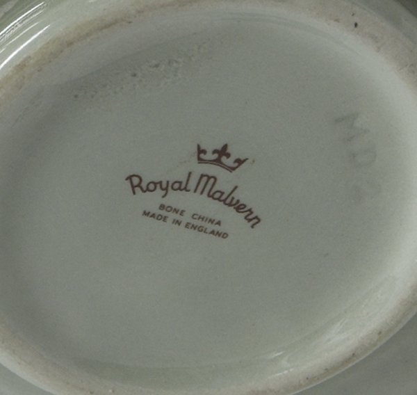 Collector's Lot Of 7 Floral Porcelain Table Articl - 7