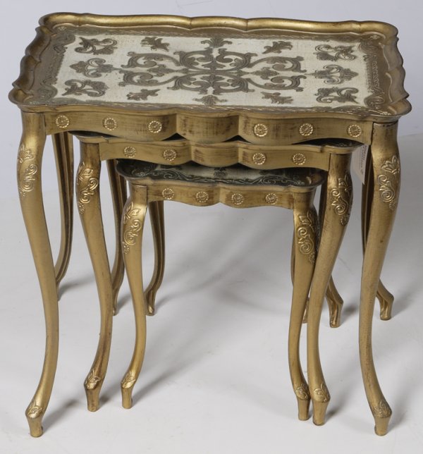 Louis XV Style Nest Of 3 Tables - 4