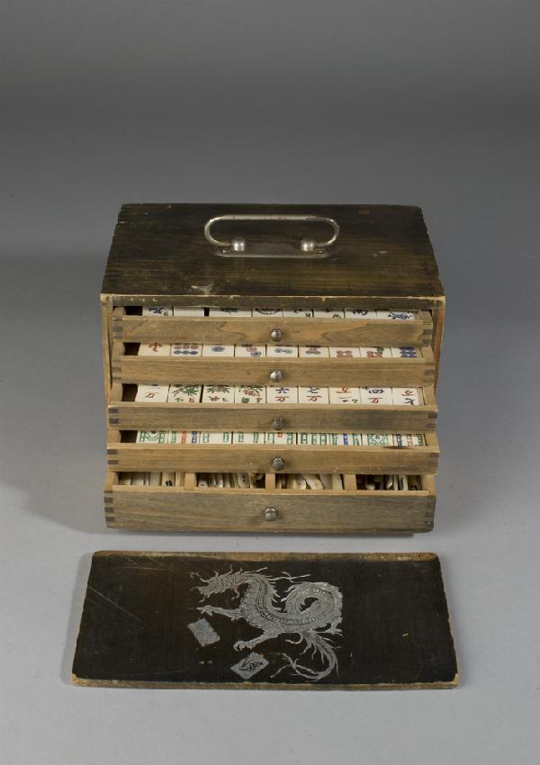 Antique Bone & Bamboo Mah Jong Set: Early 20th C., includes finger jointed box with removable cover with dragon revealing 5 drawers housing tiles and betting sticks. Box with wear.