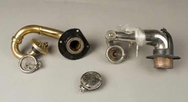 4 Antique Phonograph Articles: Includes a Victor arm complete with Victrol No. 2 reproducer. A Victor Victrola No. 2. An arm complete with reproducer. And a reproducer. Private collection Oxford, Michigan.