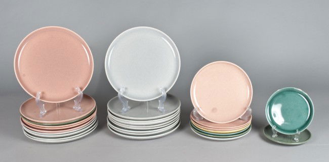 (28) Russel Wright Plates: Includes 13 gray dinner plates, 5 salmon dinner plates, 1 green dinner plate, 1 gray salad plate, 2 green salad plates, 1 yellow salad plate, 3 salmon salad plates, and 2 green b & b plates. All in fa