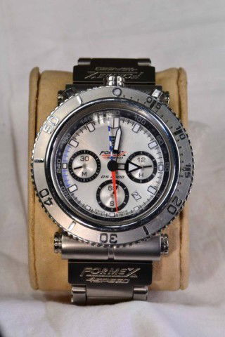 FORMEX 4-SPEED DS 2000 MEN'S WATCH: Very nice Swiss made steel titanium, overall brushed steel, water resistant 30 ATM, excellent condition. Private collection Metamora, MI.