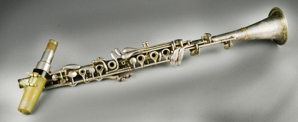 Antique American Standard Clarinet in Case: Marked American Standard,made by the H. N. White Company, Cleveland, Ohio, 29" L, circa 20th century, tarnish to instrument, wear to case. Private collection of Fort Gratiot gentleman.