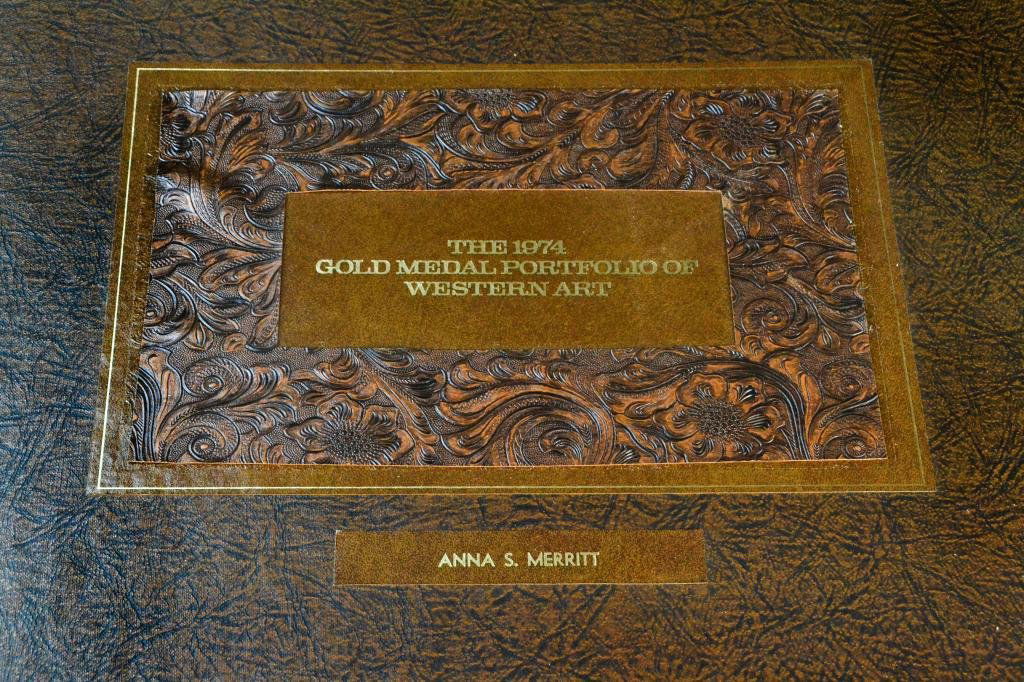 The Franklin Mint Gold Medal Portfolio Of Western: To include eleven hand signed lithographs by such artists as Tom Lovell, Joe Ruiz Grandee, Melvin Warren, Ralph Wall, Paul Calle, Ray Swanson, Robert Lougheed, James Reynolds, Buck McCain, Gordon Phil