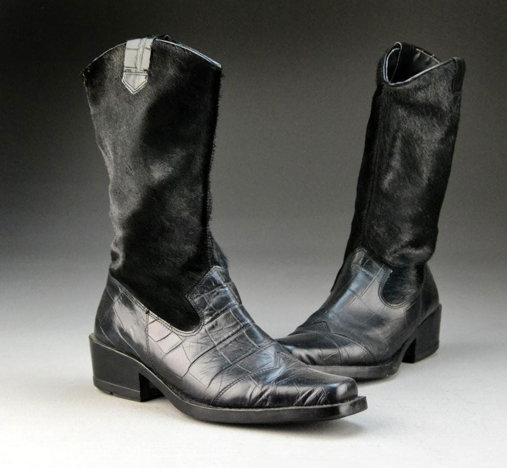 Pair of Sesto Meucci Black Leather & Hide Boots: Alligator-style leather with black untrimmed hide decoration, 1.75" heel, size 7M, circa 20th century. Condition: light wear. Property of a Fort Gratiot, Michigan gentleman.