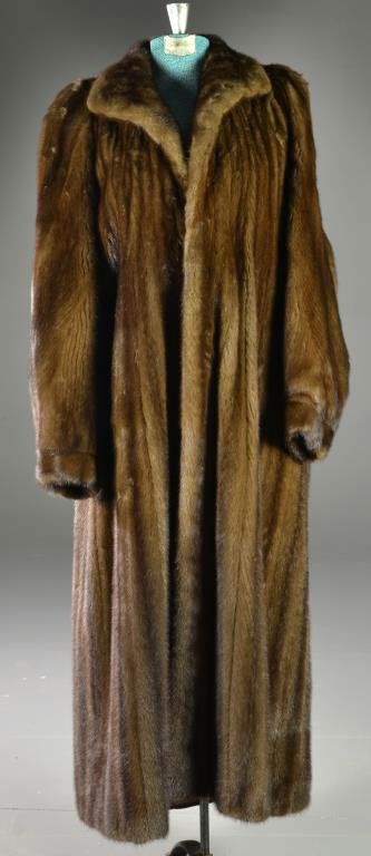 Ceresnie & Offen Lady's Full Length Mink Coat: Beautiful chocolate brown full length mink coat, satin style paisley lining, sleeve length 24.5"L, 19"shoulder width, 48"L overall, circa 20th century, retailer Ceresnie & Offen Fur Birmingham, Michig