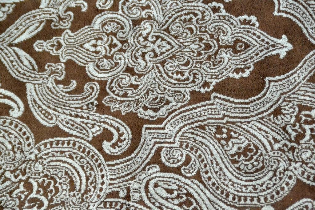 Paisley Motif Area Rug - 2