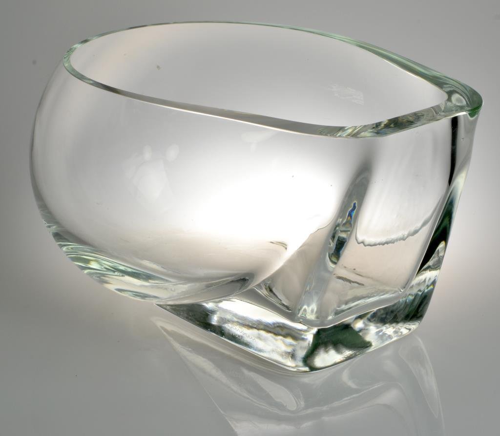 Alfredo Barbini Murano Art Glass Vessel: A large vessel of unusual shape, having one flat side and a bulbous bowl, signed to base, "Barbini Murano". Alfredo Barbini (1912-2007) was known for sculpture, measures 6.5"H x 13"D, circa 20th centu