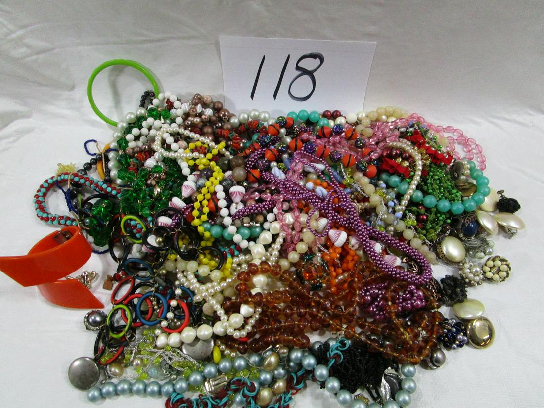 Vintage 3 Pounds 6 OZ Beaded Jewelry Lot: This lot includes a lot of nice beaded necklaces, bracelets and earrings that are clip on style.