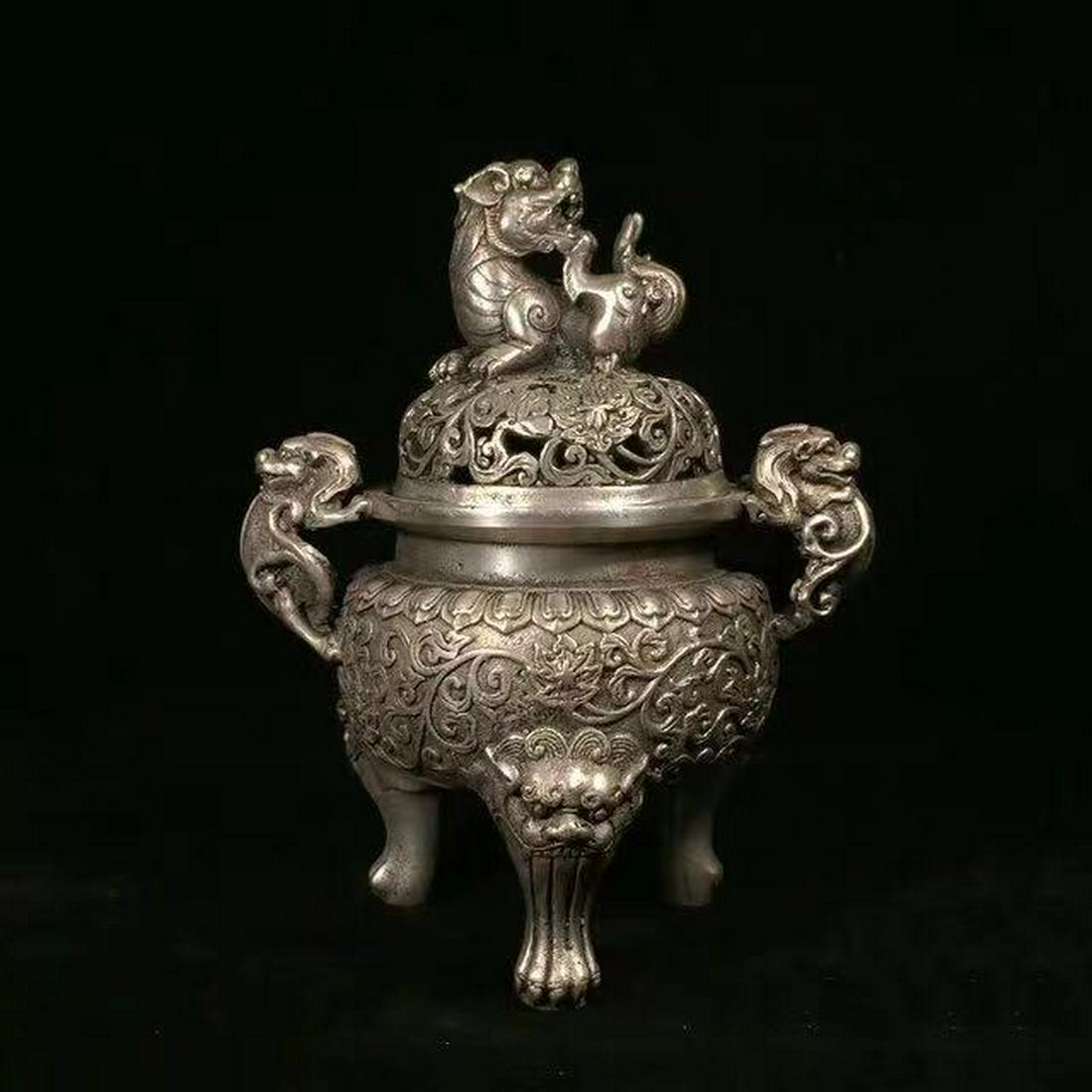 A XUANDE MARK SILVER CENSER WITH LION CARVING: Time Ming Dynasty / Width 4.53 in / Height 5.91 in