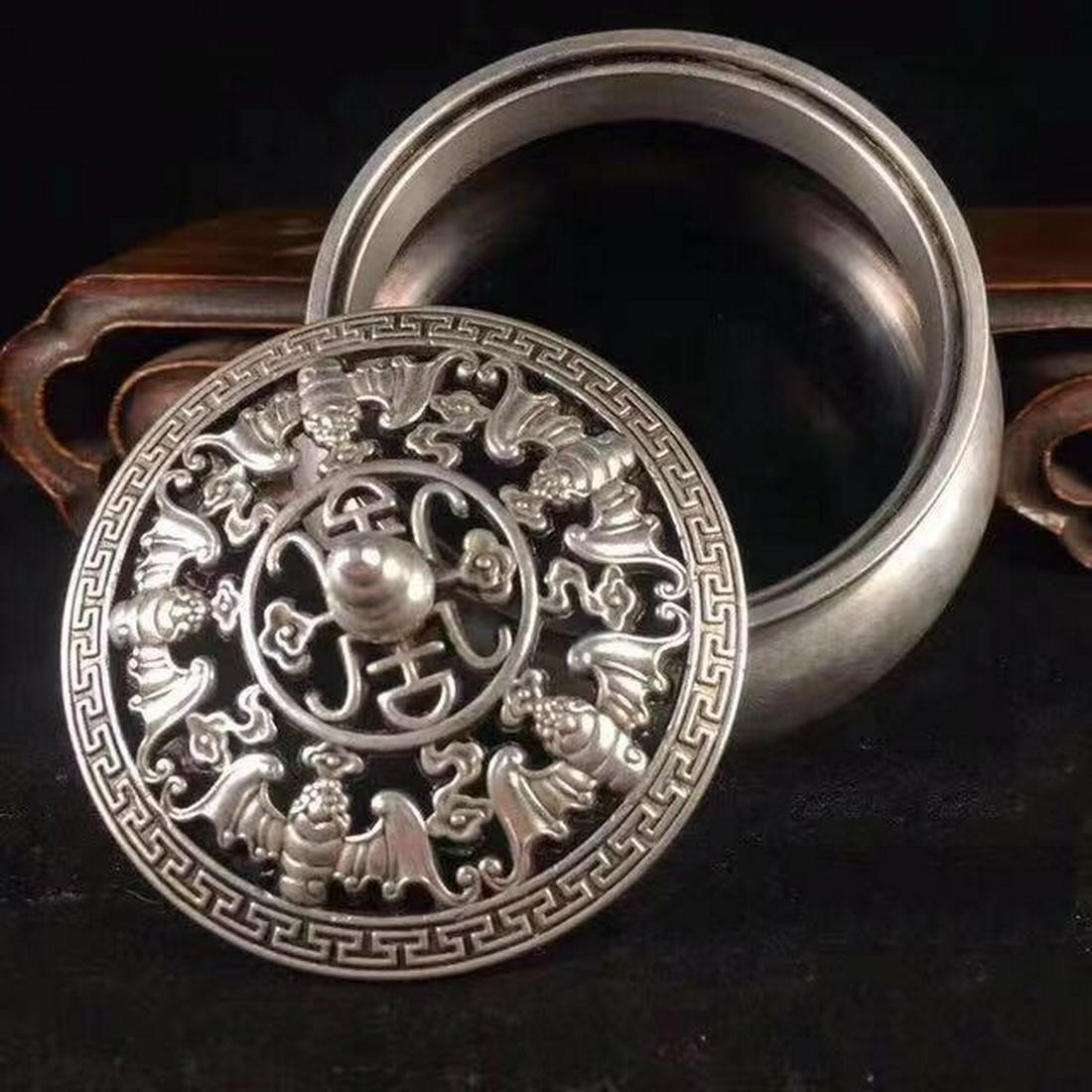 A XUANDE MARK SILVER CENSER WITH DRAGON CARVING: Time Ming Dynasty / Diameter 3.54 in / Height 3.15 in