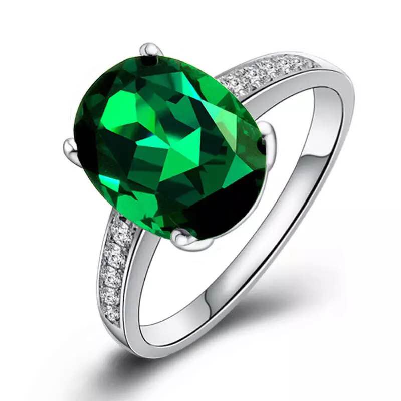 925 Silver 5.01ct Emerald 0.121ct Diamond Ring: 925 Silver 5.01ct Emerald 0.121ct Diamond Ring ****** Metal: 925 Silver / Total Item Weight: 3 grams / Main Stone: Emerald / Color: Green / Carat Total Weight: 5.01 / Secondary Stone: Diamond / Carat