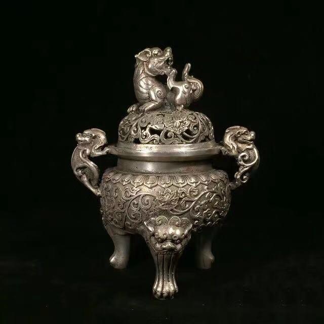 A XUANDE MARK SILVER CENSER WITH LION CARVING: Time Ming Dynasty / Width 4.53 in / Height 5.91 in