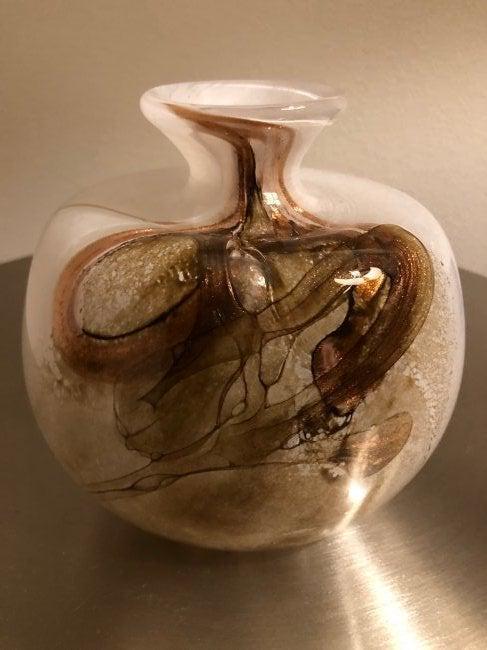 1 French vintage vase cream/gold style Art Nouveau (1 of 3)