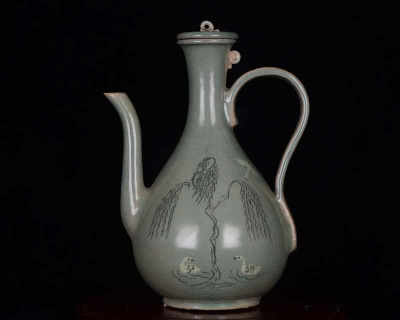 Song Gaoli inlaid celadon and Puliu waterfowl painting (1 of 9)