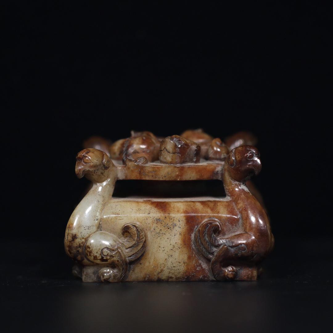 Fine old collection of ancient warfare Han Lao Hetian (1 of 9)