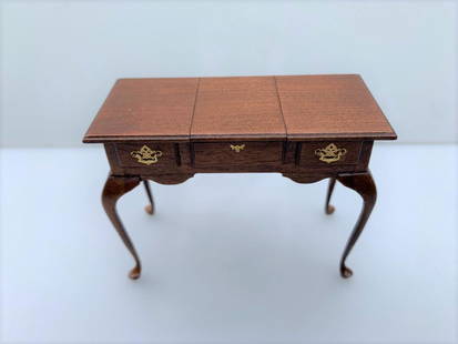 Ed Norton - Artisan Made Poudre or Dressing Table: Handcrafted Poudre by Ted "Ed" Norton. IGMA artisan and signed. A terrific piece for a lady to have her personal items on her dressing table. Lid lifts up and down nicely. 1:12 Dollhouse Miniature Sca