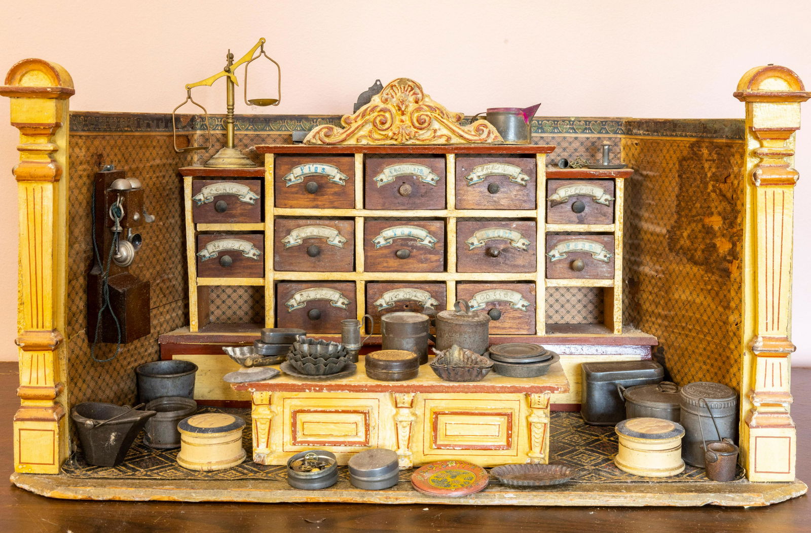 Antique German  General Store Roombox w/ Dried Goods Shelving Unit, Weighing Scales, and Vintage (1 of 19)
