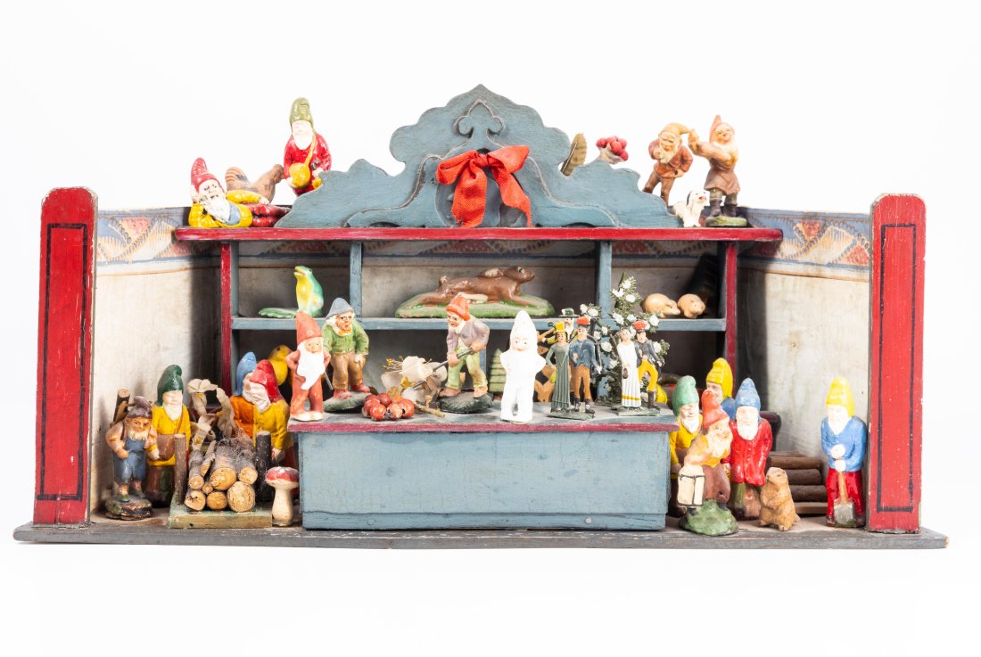 German Antique Gnome and Toy Display Open Room Box (1 of 9)