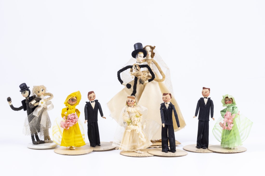 1930's Collection of 5 Wedding Couple Dolls. (1 of 7)