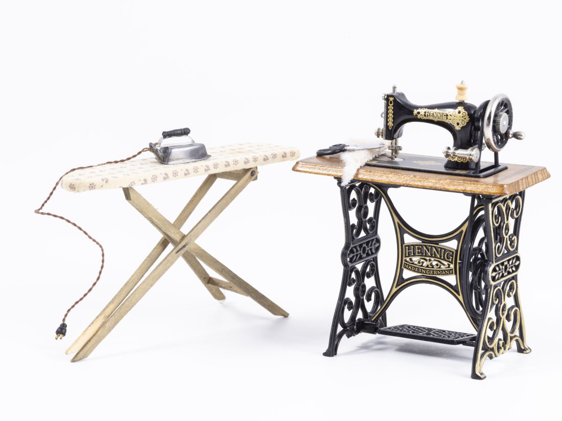 Bodo Hennig Sewing Machine and Ironing Board with Iron (1 of 12)