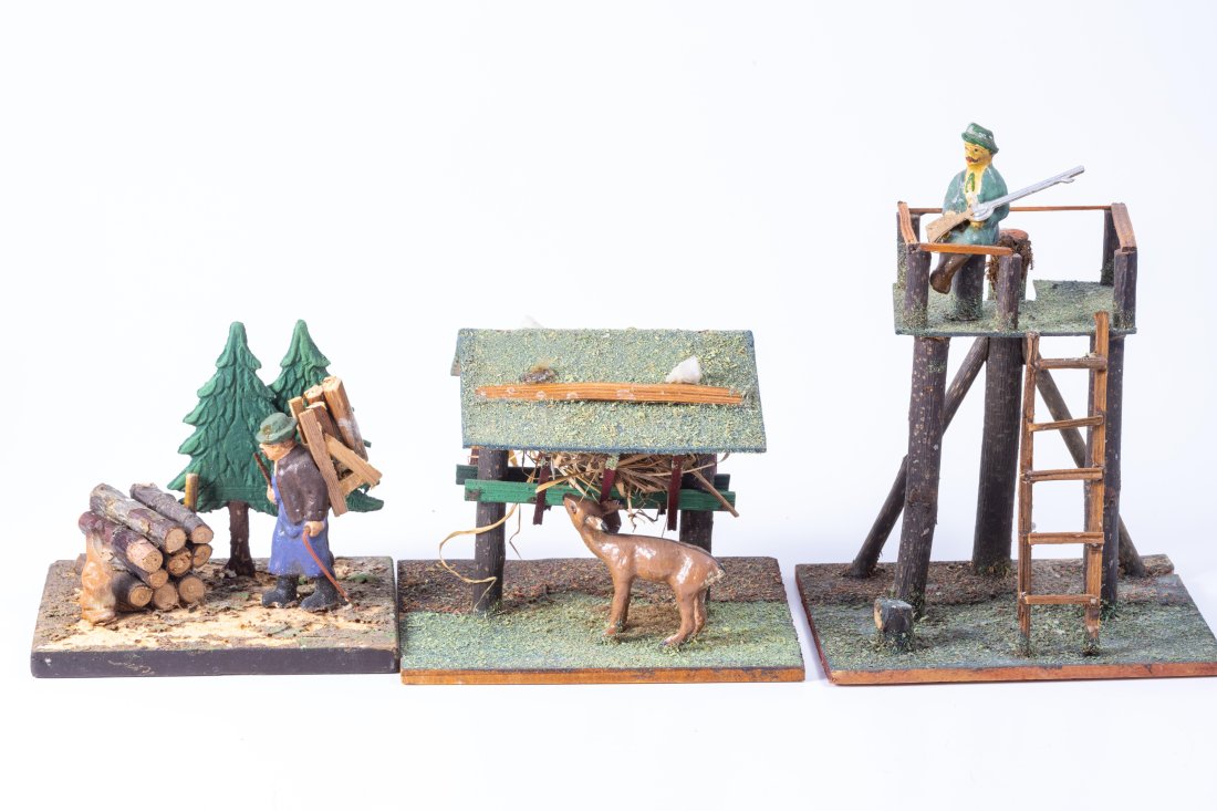 Lot of 3 Hunting and Deer Tower - Composition Deer & People - Vintage, Putz? (1 of 10)