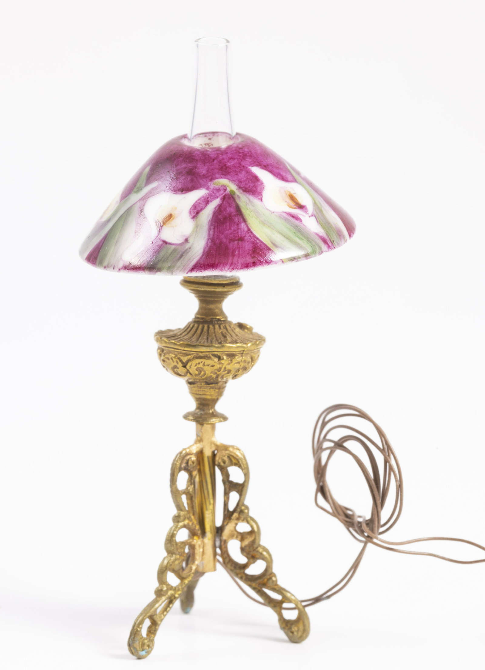 Ni-Glo Nicole Minnick's Porcelain Cala Lilly Hurricane Lamp (1 of 6)