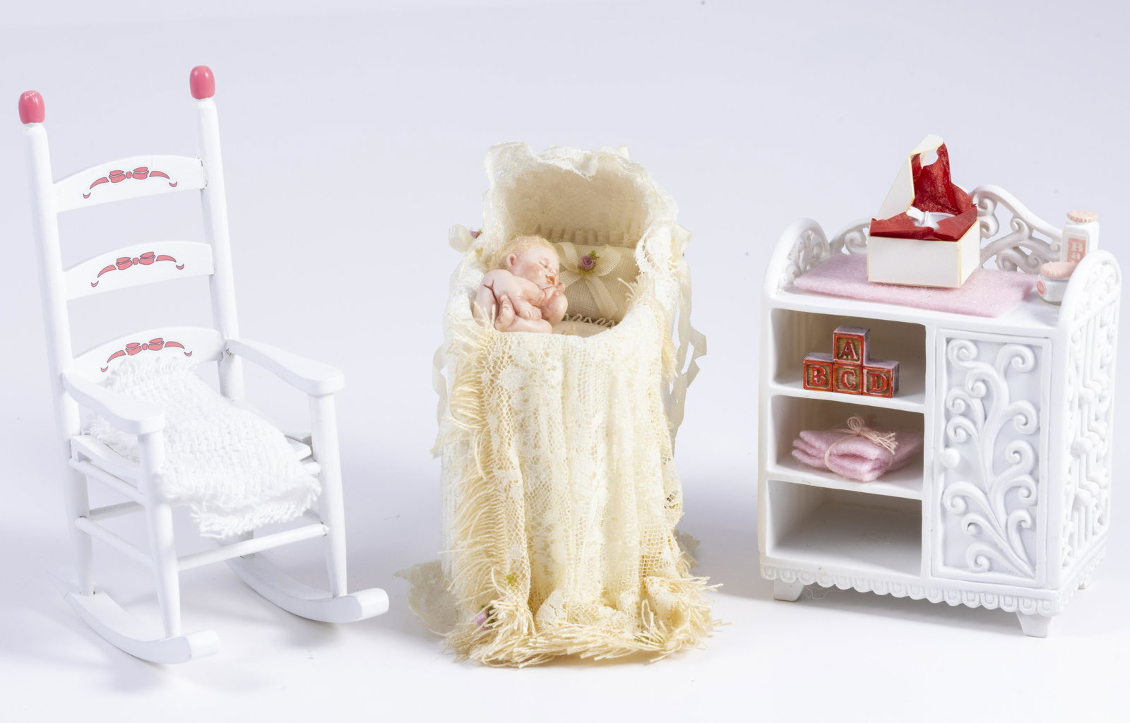 Serena Johnson Baby Bassinette With Doll And Furniture (1 of 11)