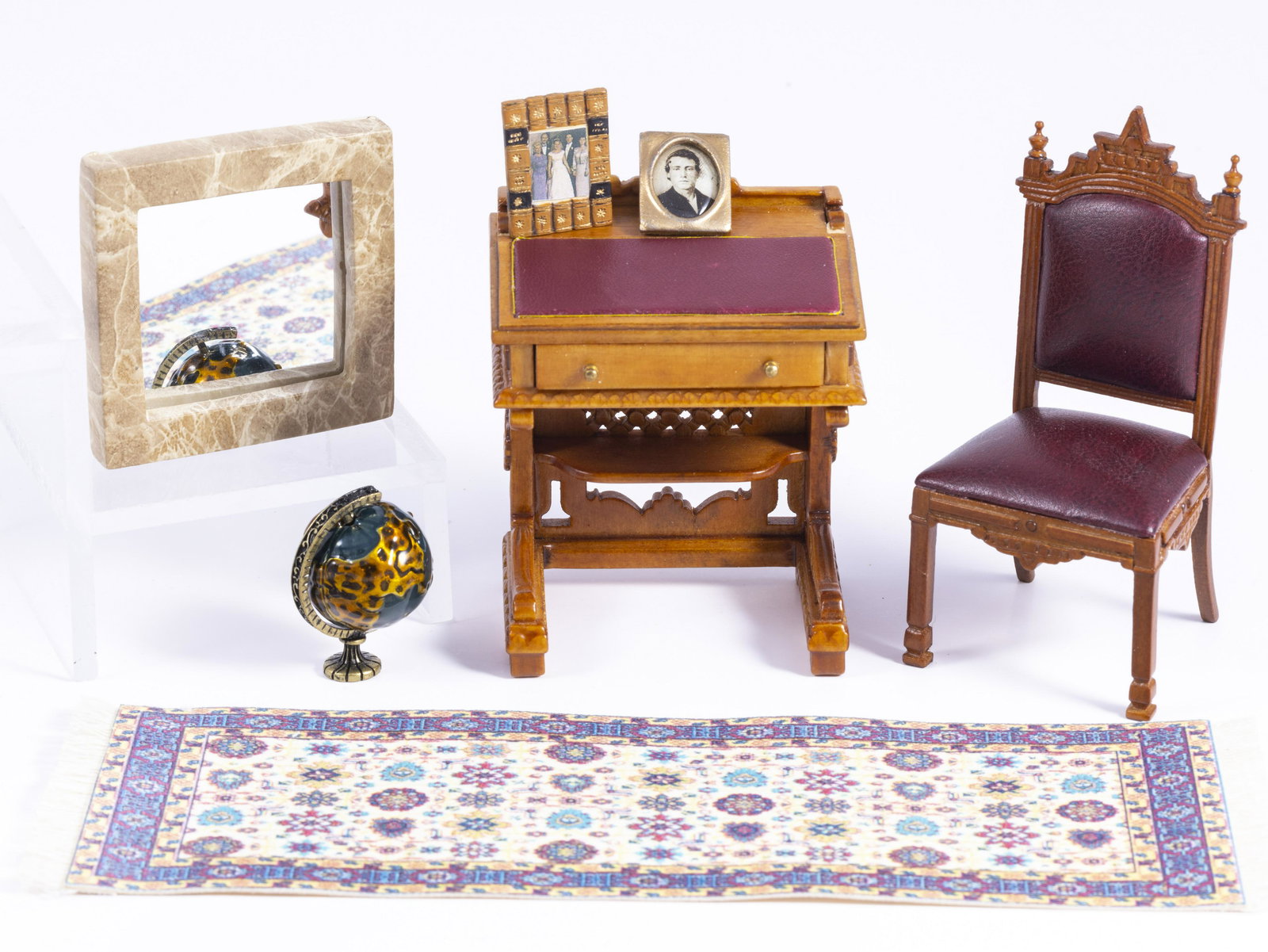 Walnut Bespaq Leather Desk Set with Rug, Globe & Mirror & Picture (1 of 9)