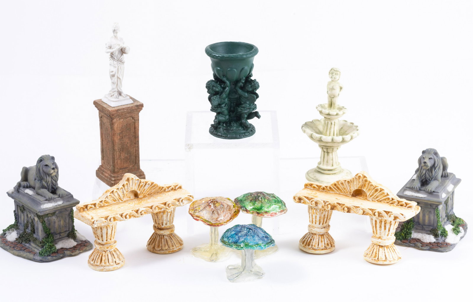 Variety of Resin Outdoor Lion Head Statues & Other Resin Pieces (1 of 9)