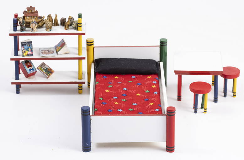 Crayola Crayon Children's Bedroom Set Sep 18, 2022 Karen's